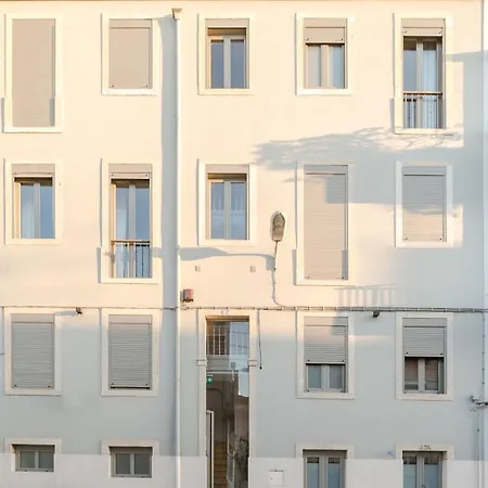 Apartment Casa Boma - Modern & Luminous With Balcony - Alcantara I Lisbon