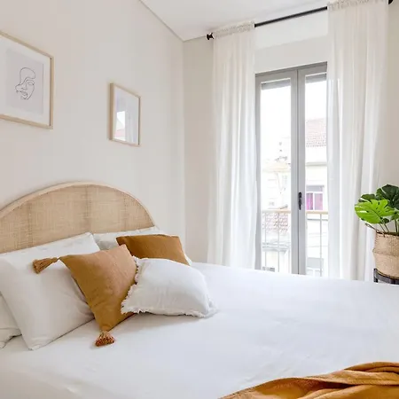 Casa Boma - Modern & Luminous With Balcony - Alcantara I * ליסבון