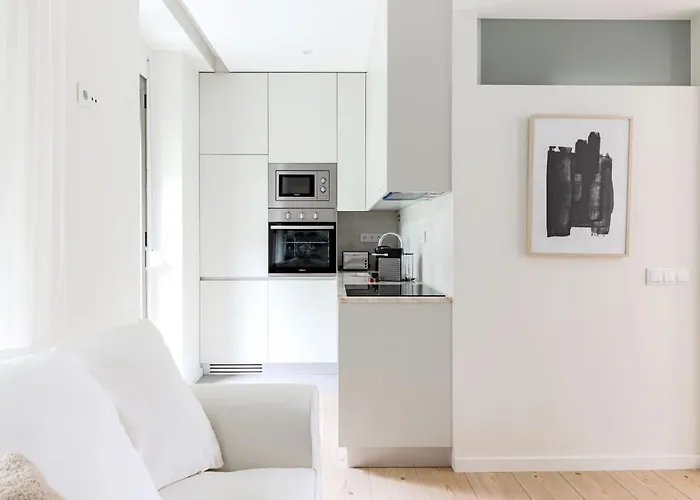 Casa Boma - Modern & Luminous With Balcony - Alcantara I * Lisboa