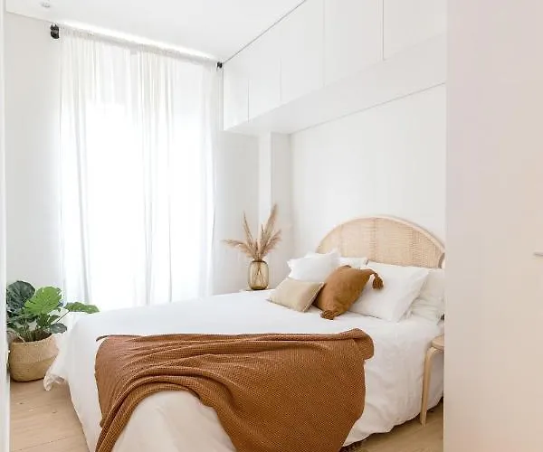 Casa Boma - Modern & Luminous With Balcony - Alcantara I